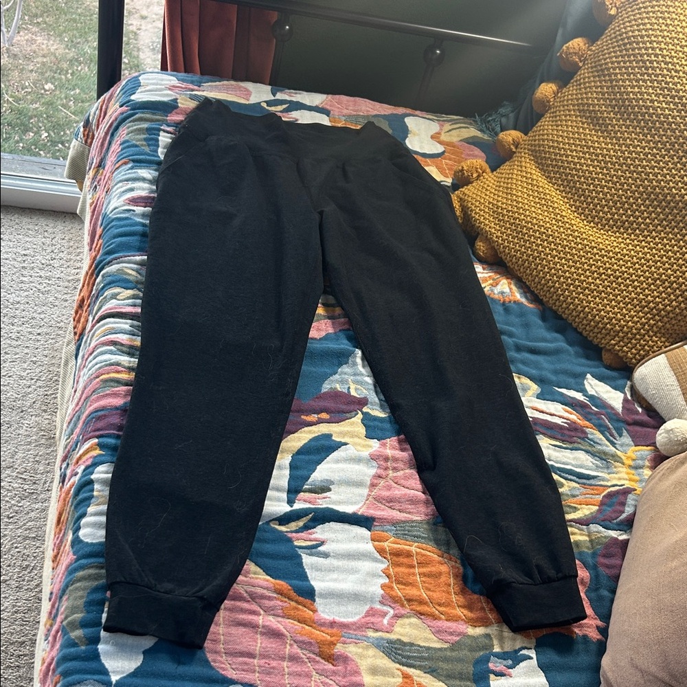 Beyond Yoga Black Leggings